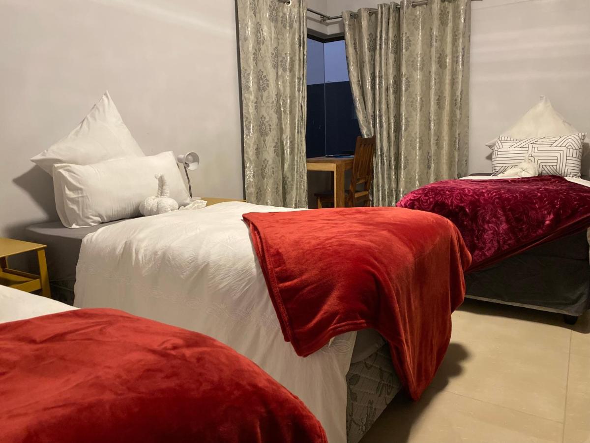 Mukulela Bed & Breakfast Walvis Bay Luaran gambar